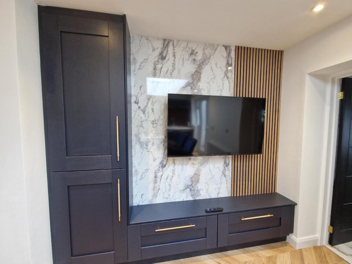 3 Bedroom Stylish Home Merthyr Merthyr Tydfil Bagian luar foto