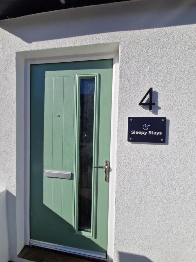 3 Bedroom Stylish Home Merthyr Merthyr Tydfil Bagian luar foto