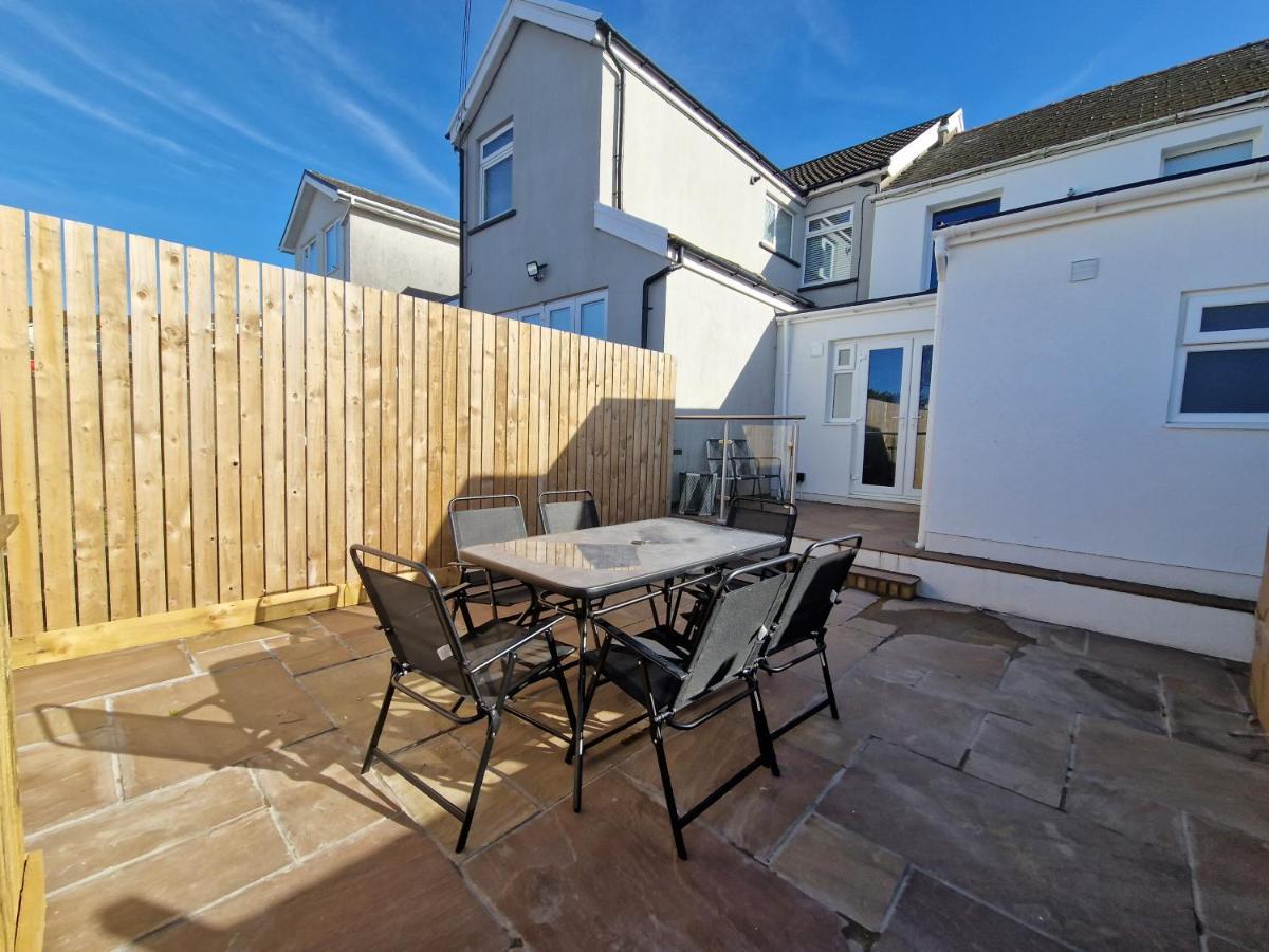 3 Bedroom Stylish Home Merthyr Merthyr Tydfil Bagian luar foto
